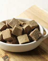 汪喵星球 冷凍乾燥原肉小零嘴 山味系列 – 骰子牛 40g (貓犬用)